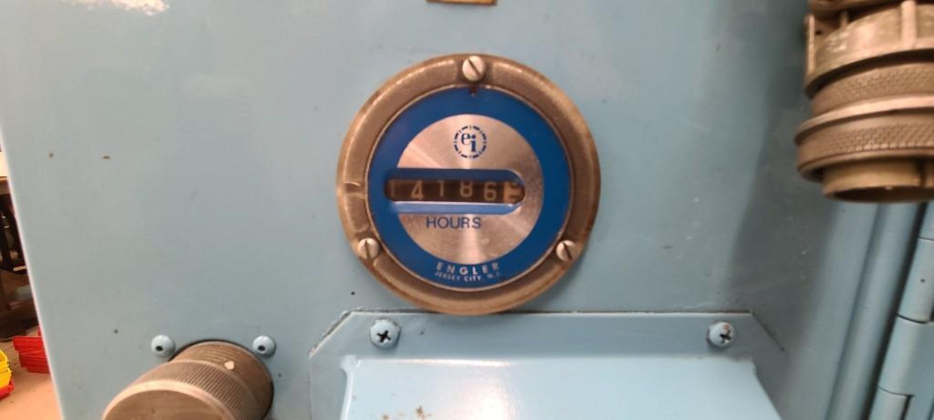 Used Hurco KMB1 3 Axis Knee Mill 14"X50" #4187