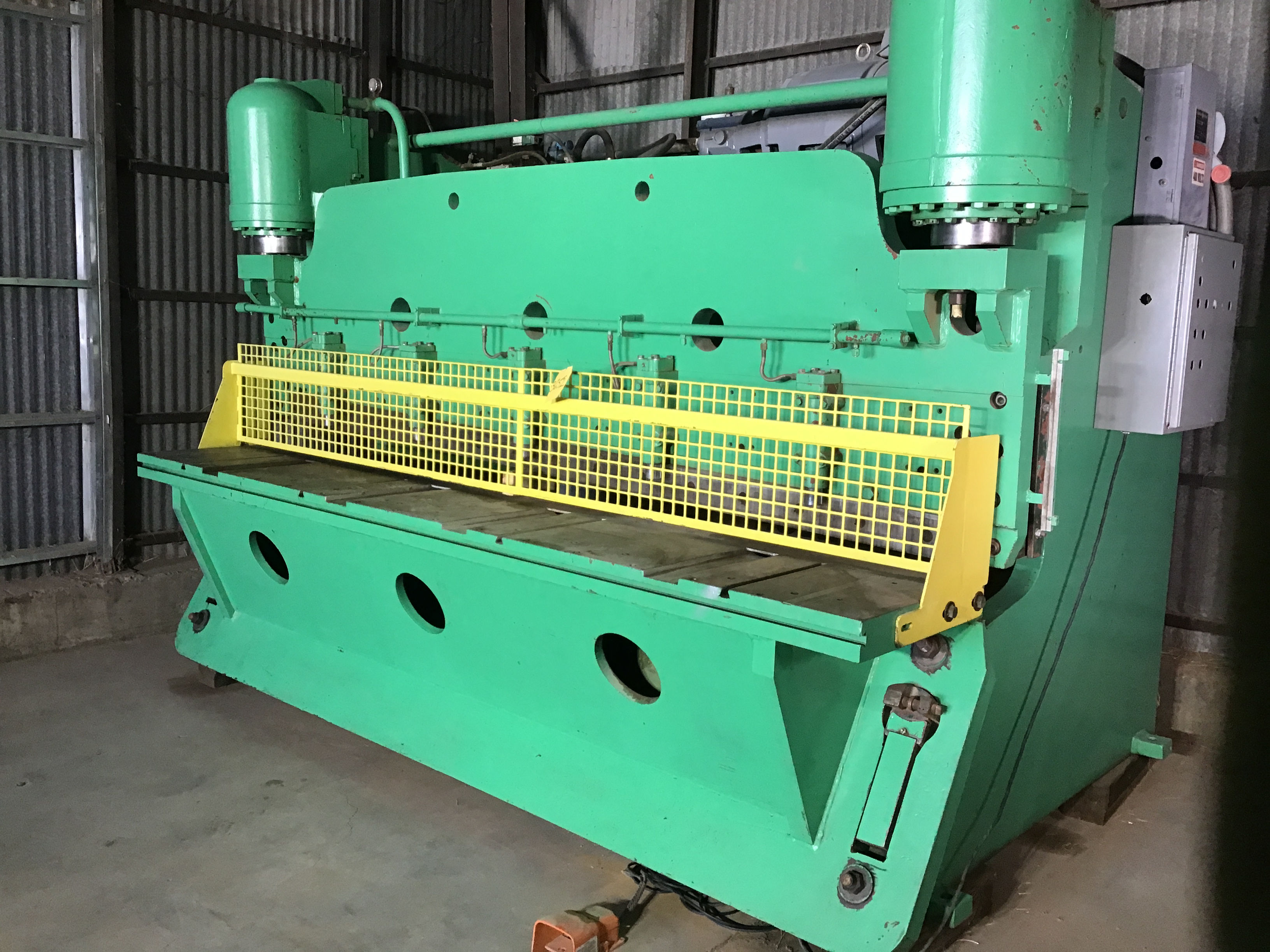 Used Pacific Hydraulic Shear 1/2" x 120"