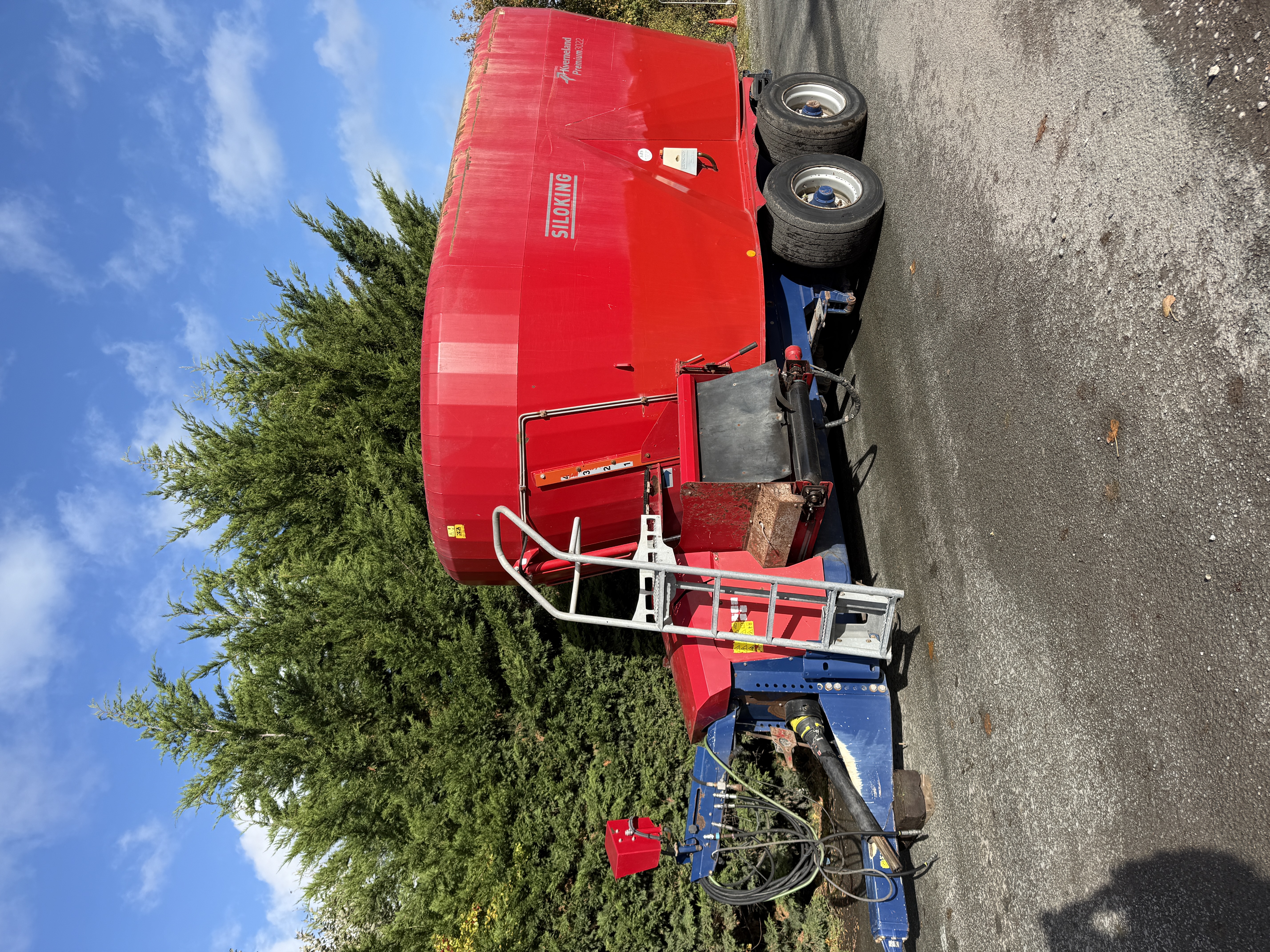 Used Siloking 20m³ Tandem Axle Diet Feeder with Front Cross Conveyor