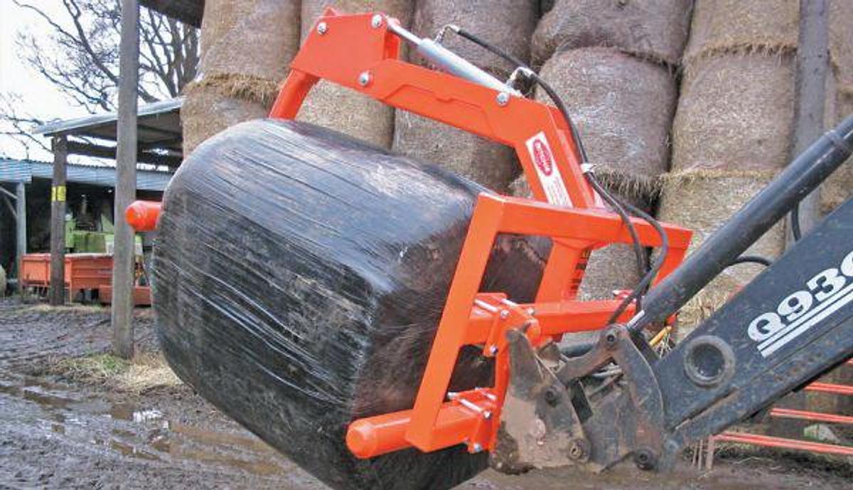 Ritchie Wrapped Bale Handler with Eurohooks