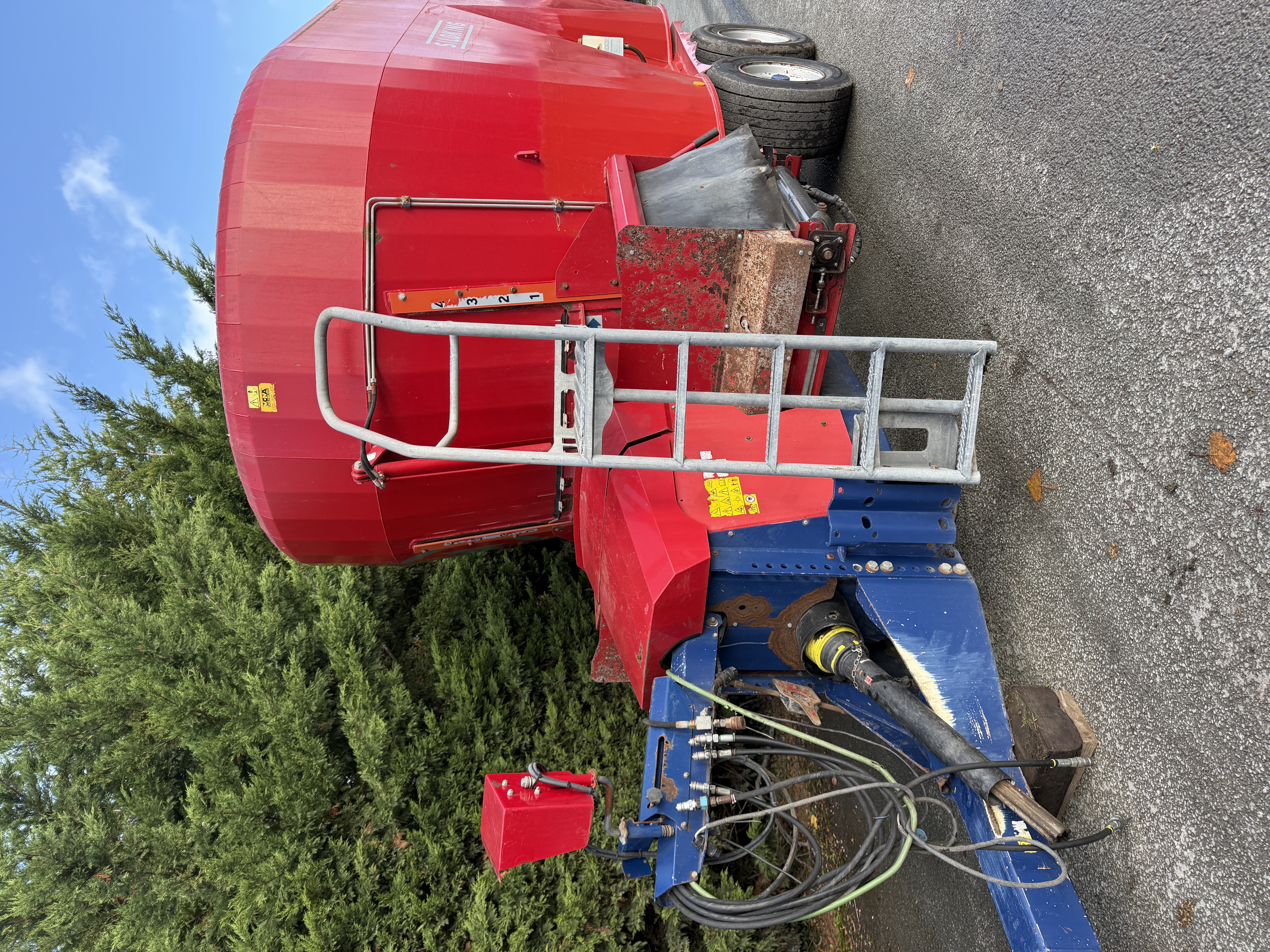 Used Siloking 20m³ Tandem Axle Diet Feeder with Front Cross Conveyor