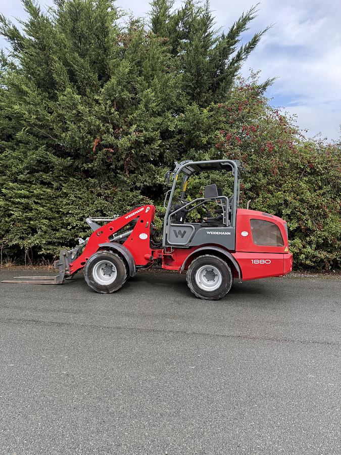 Used Weidemann 1880