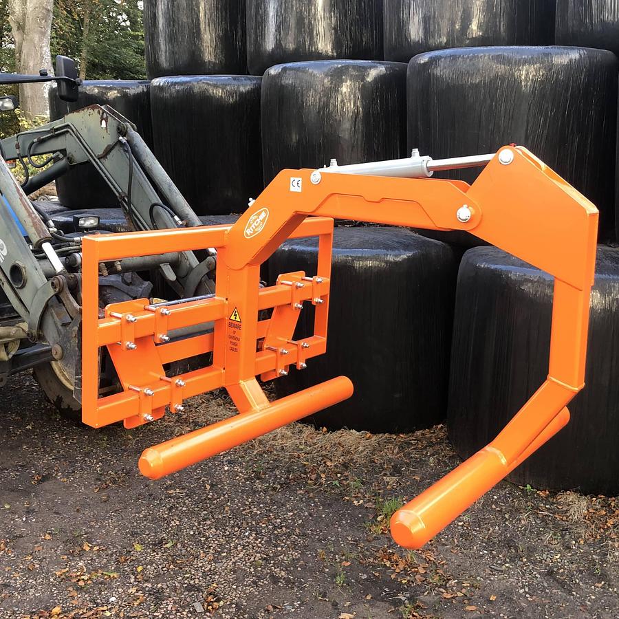 Ritchie Wrapped Bale Handler with Eurohooks