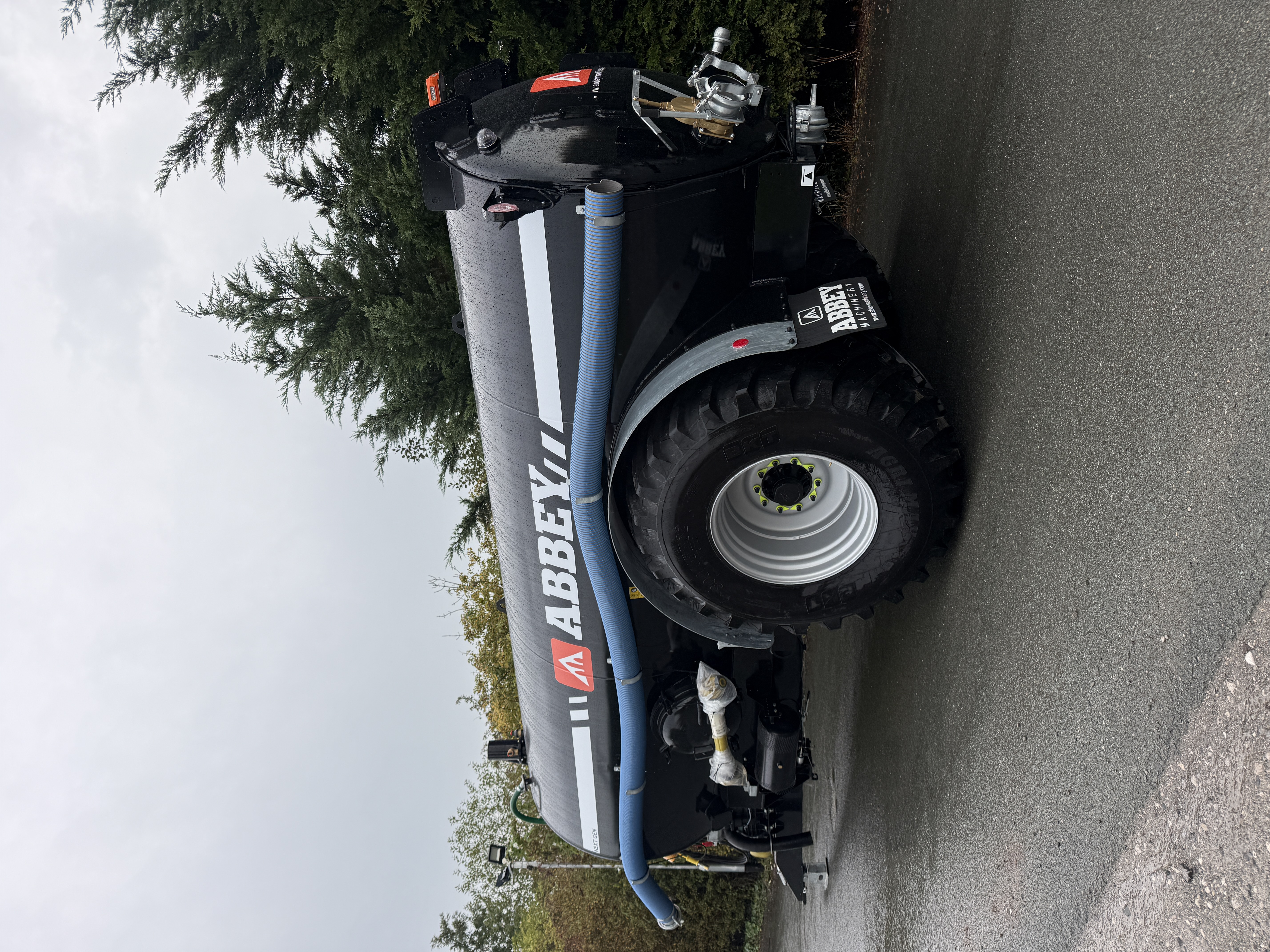 Abbey 3000 Gallon Recess Tanker