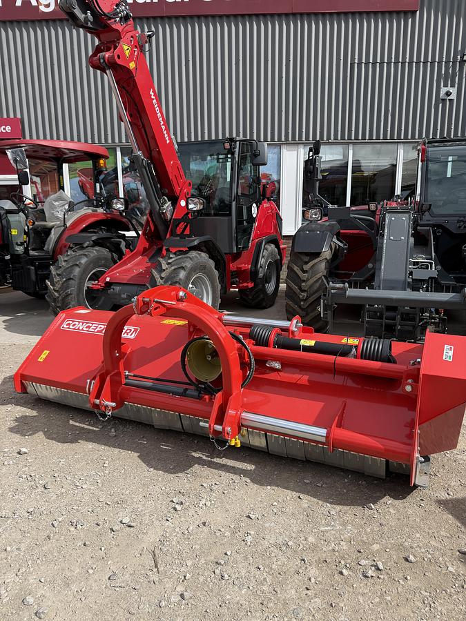 Concept ZT260 Mounted Flail Topper