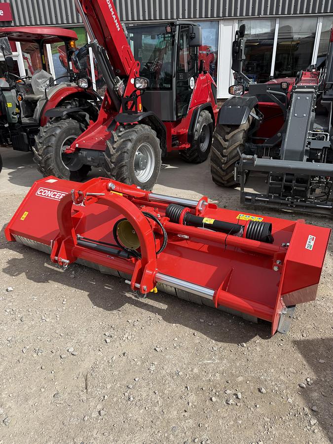 Concept ZT260 Mounted Flail Topper