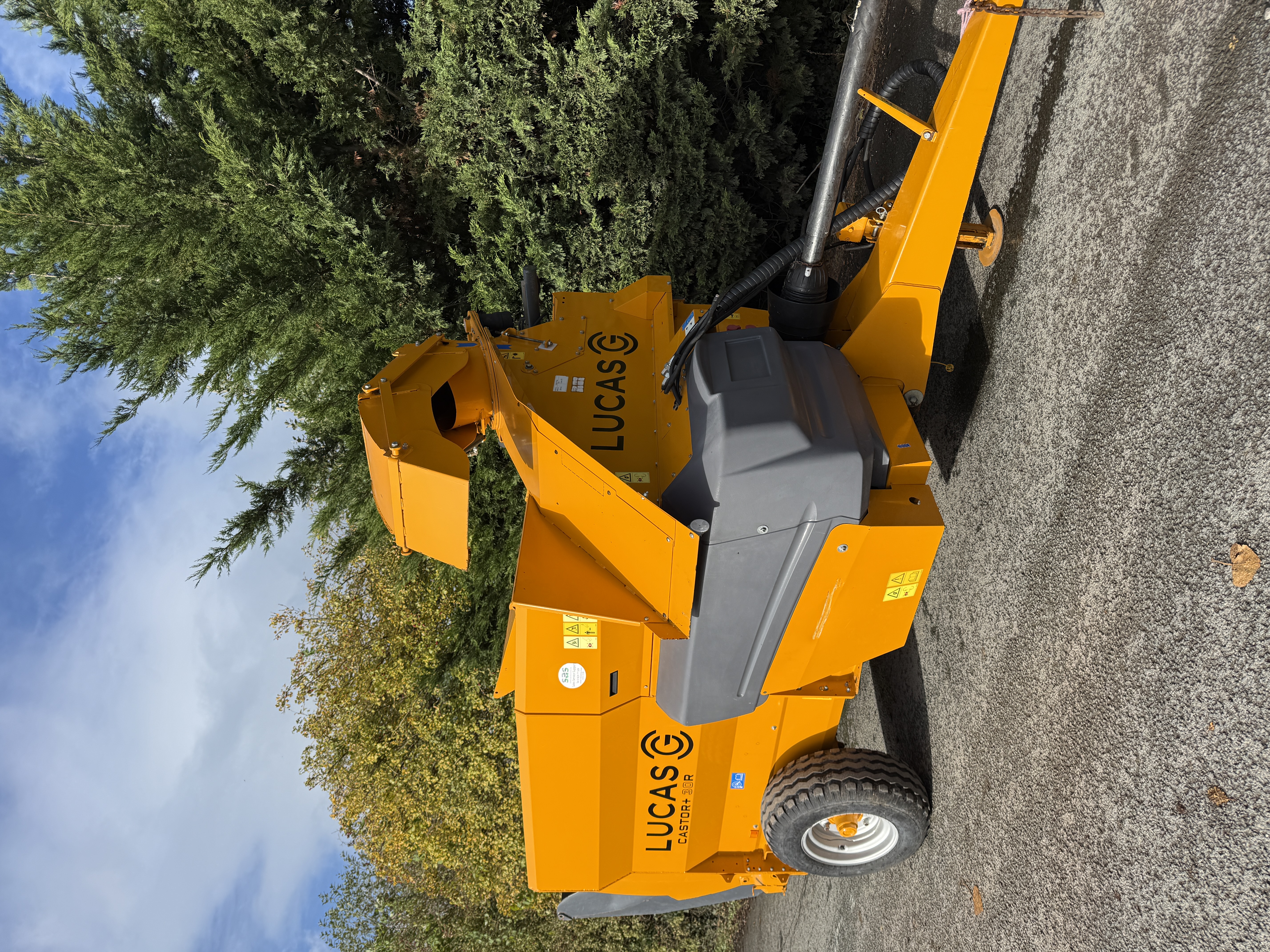 Used Lucas G Castor 30R 