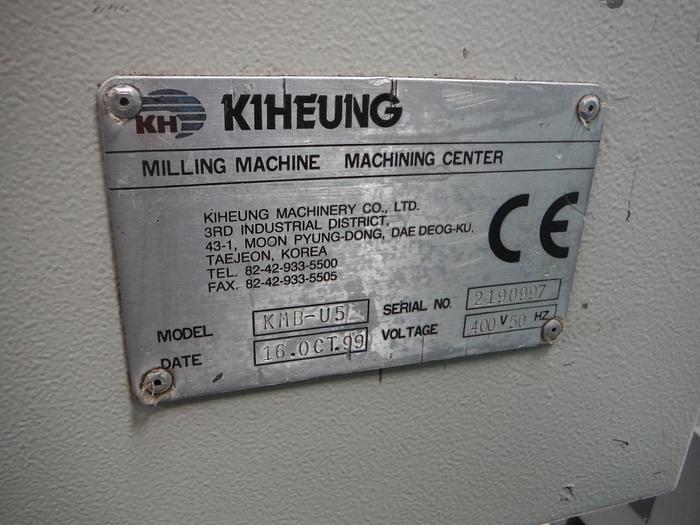 Gebraucht FREESMACHINE CNC KIHEUNG KMB U5
