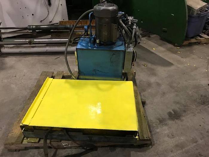 Used LIFT TABLE AUTOQUIP CORP. 24" WIDE X 36" LONG VICKERS HYDRAULIC PACKAGE