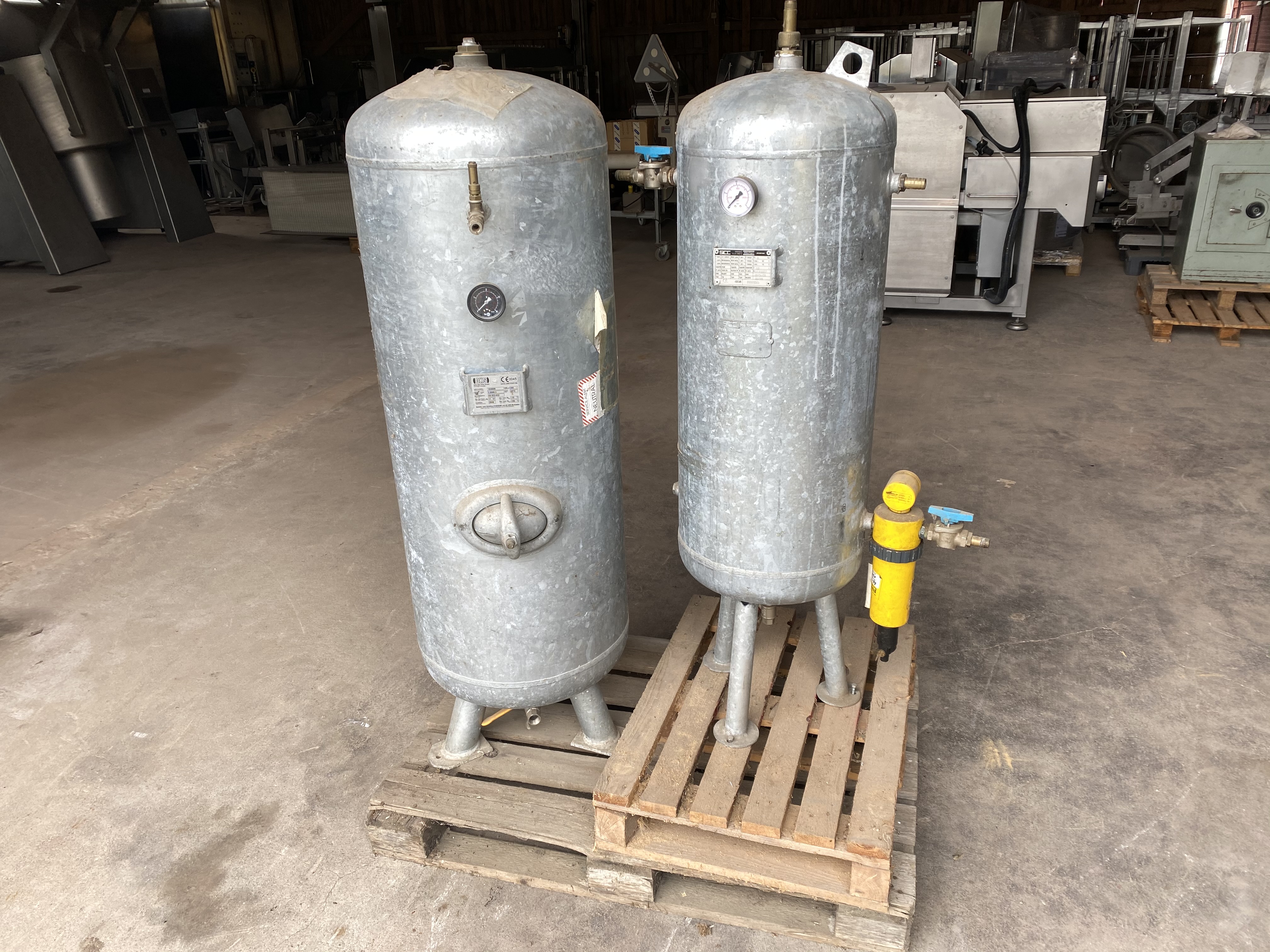 Begagnad Trycktankar 250/120liter