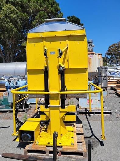 Used Dumper, Bin, Cart, Toter, Model WS-550, 2500-Pound Capacity, #S744036