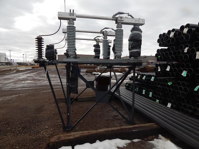 Surplus 2014 Turner Electric 72.5 kV,  Cat # TMX06912 Air Break Switch