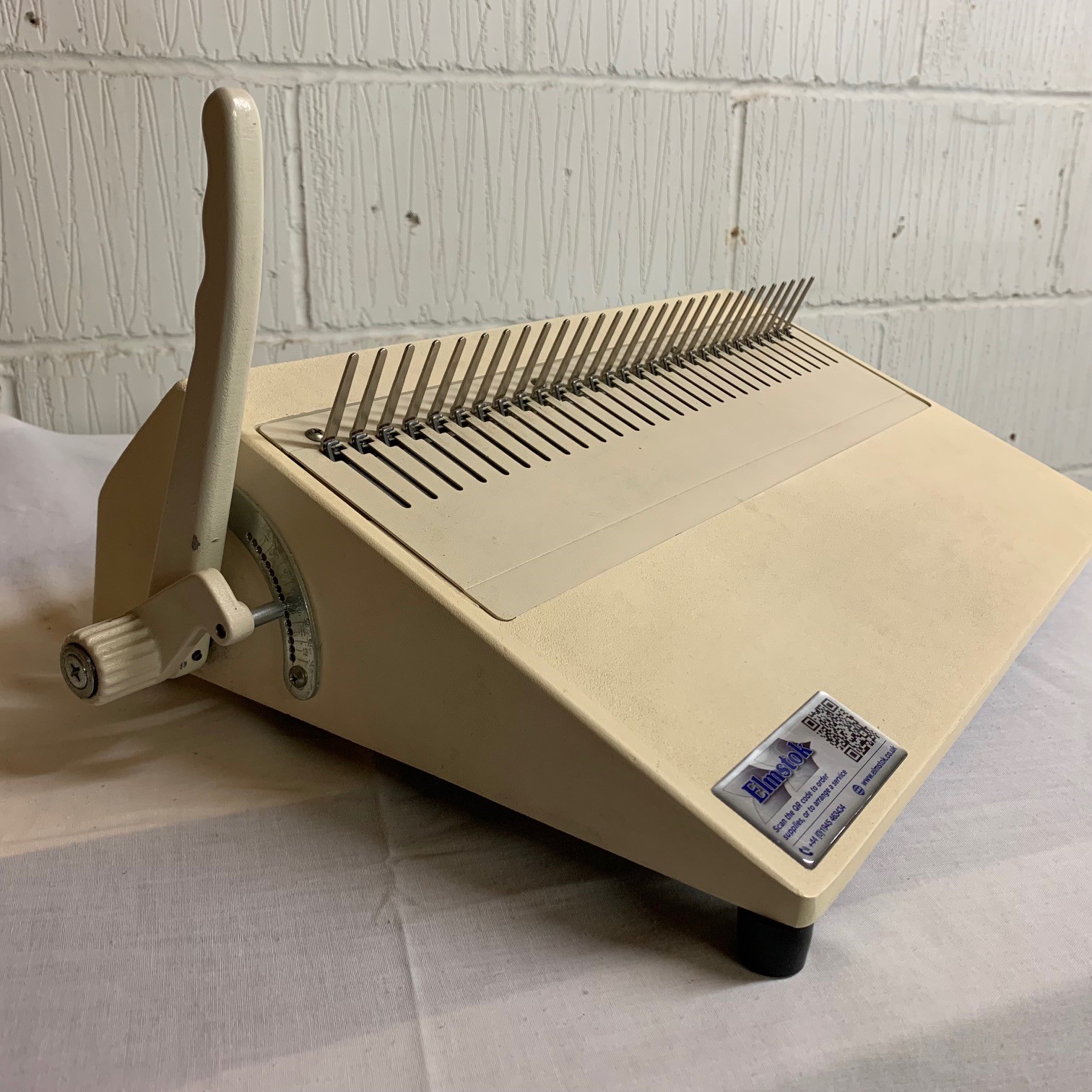 Used GBC Acco 16DB-2 Manual CombBind Opener & Closer