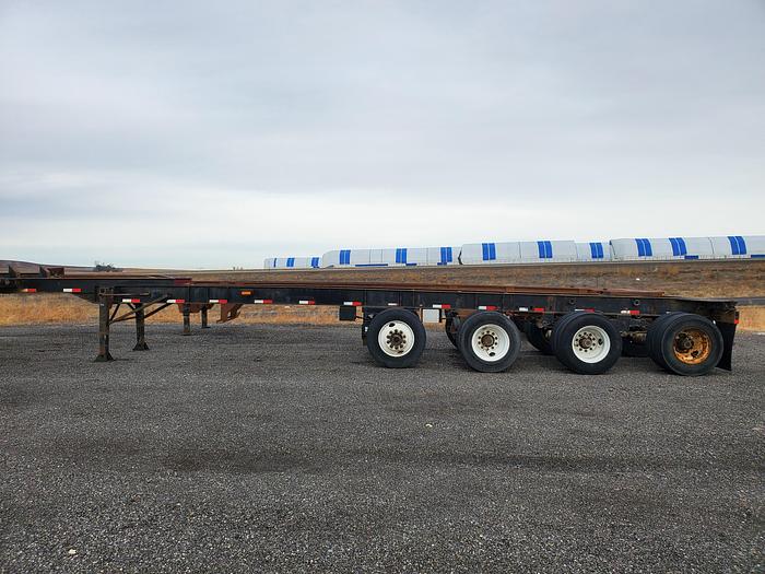 Used 40' Marquez Container / Chassis Trailer - 4 Axle