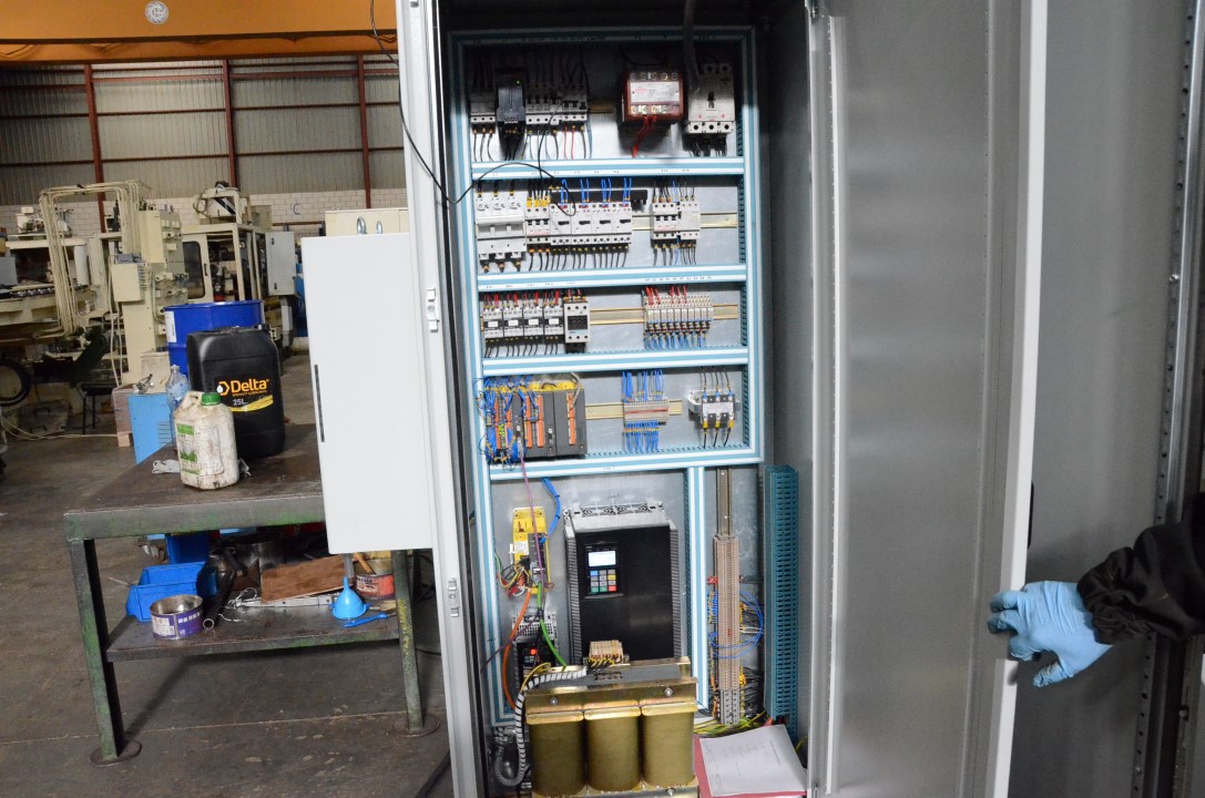 Usado ESTARTA 322 CNC Rectificadoras sin centros #4415