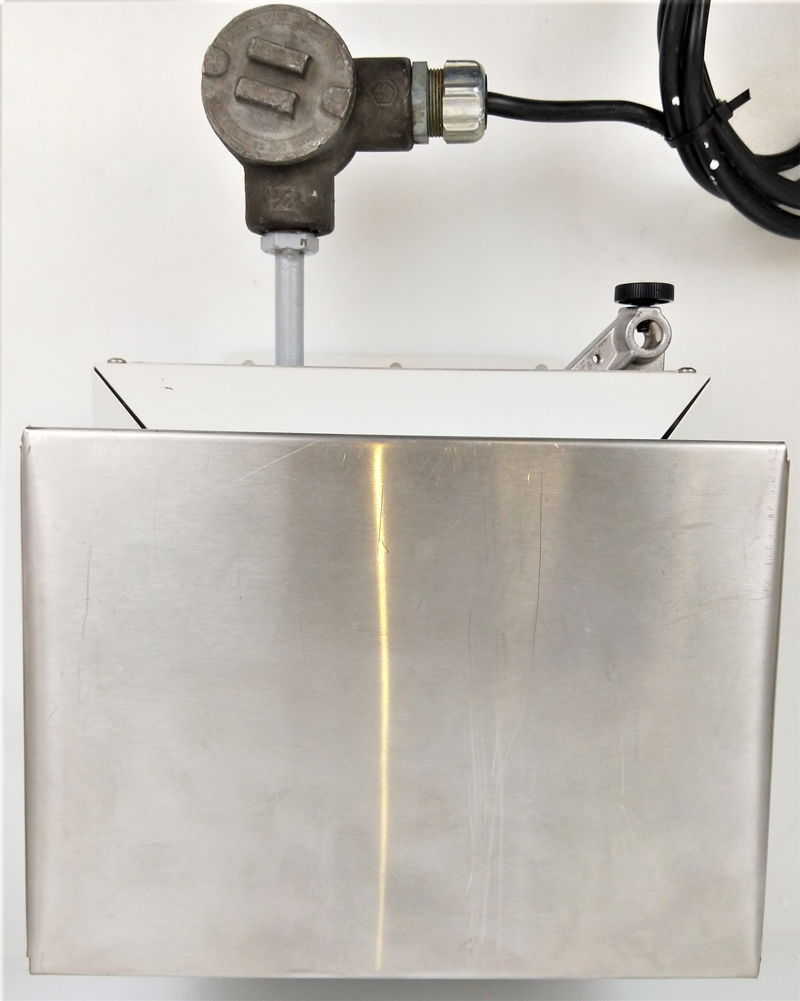 Used Thermolyne Safe-T S10 Explosion-Proof Stirrer with Stainless Steel Platform