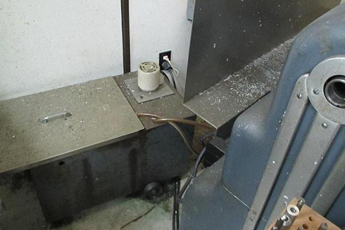 Used Monarche 10EE Engine Lathe