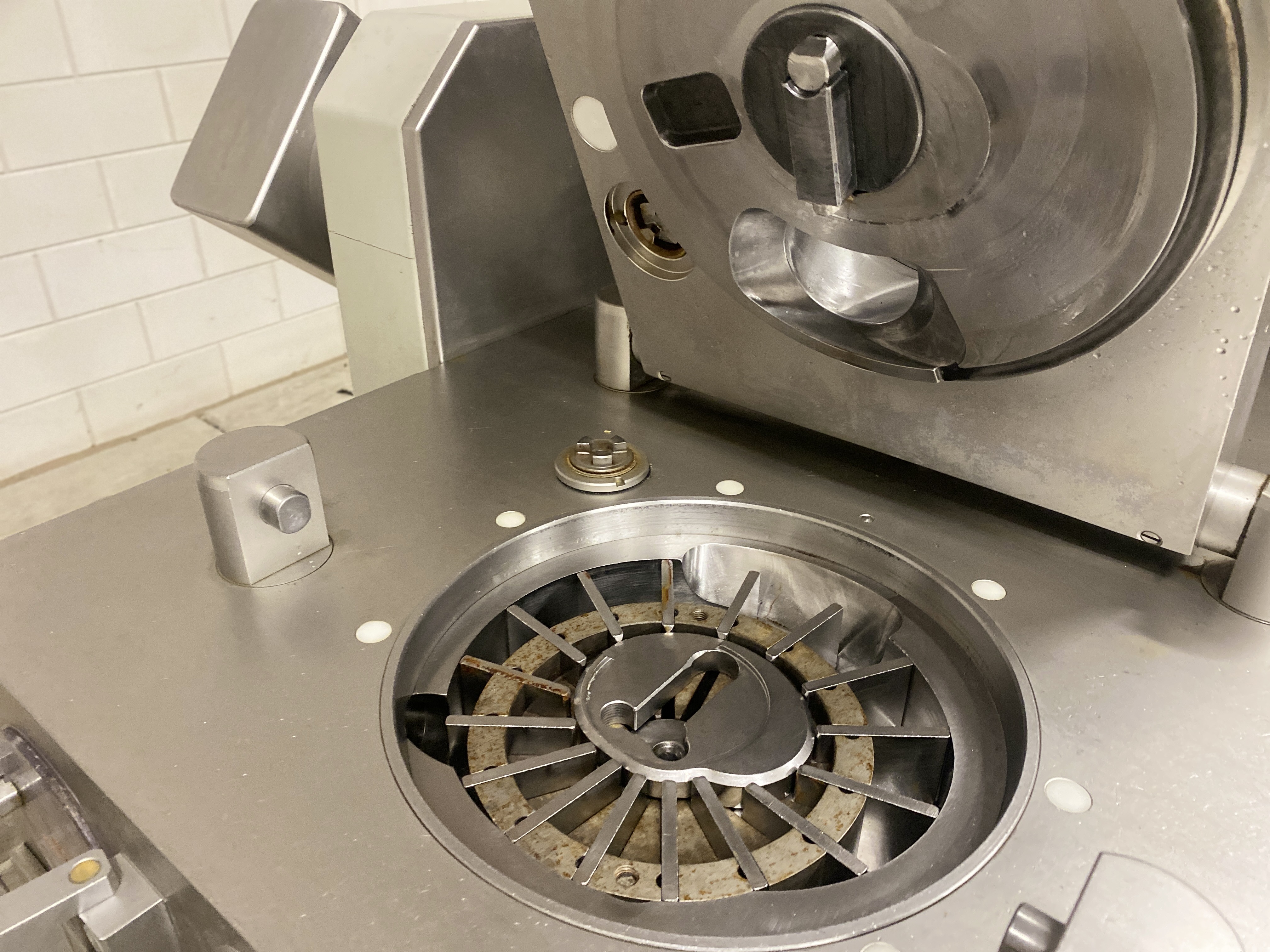 Used Handtmann VF200 vacuum filler