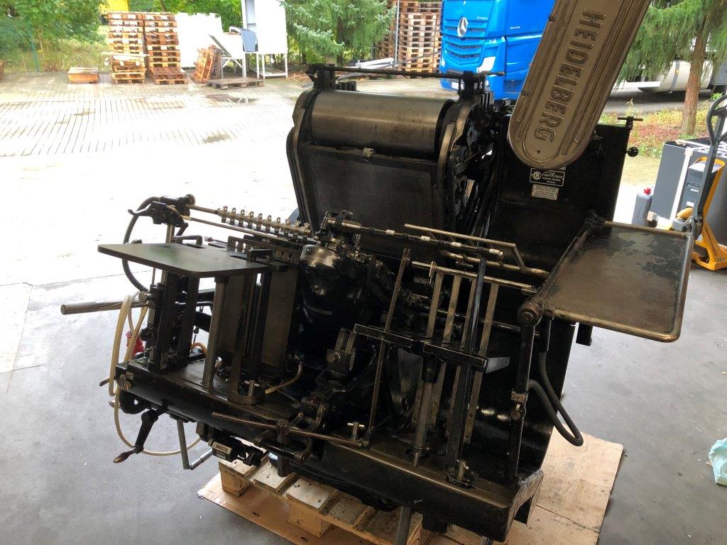 Used Heidelberg GT A3 automatic crucible for punching 1954