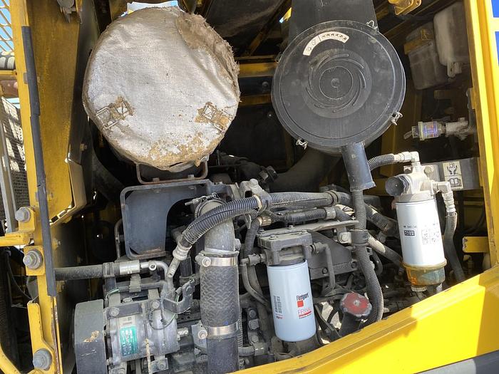 Usato 2011 KOMATSU WA320 PZ-6