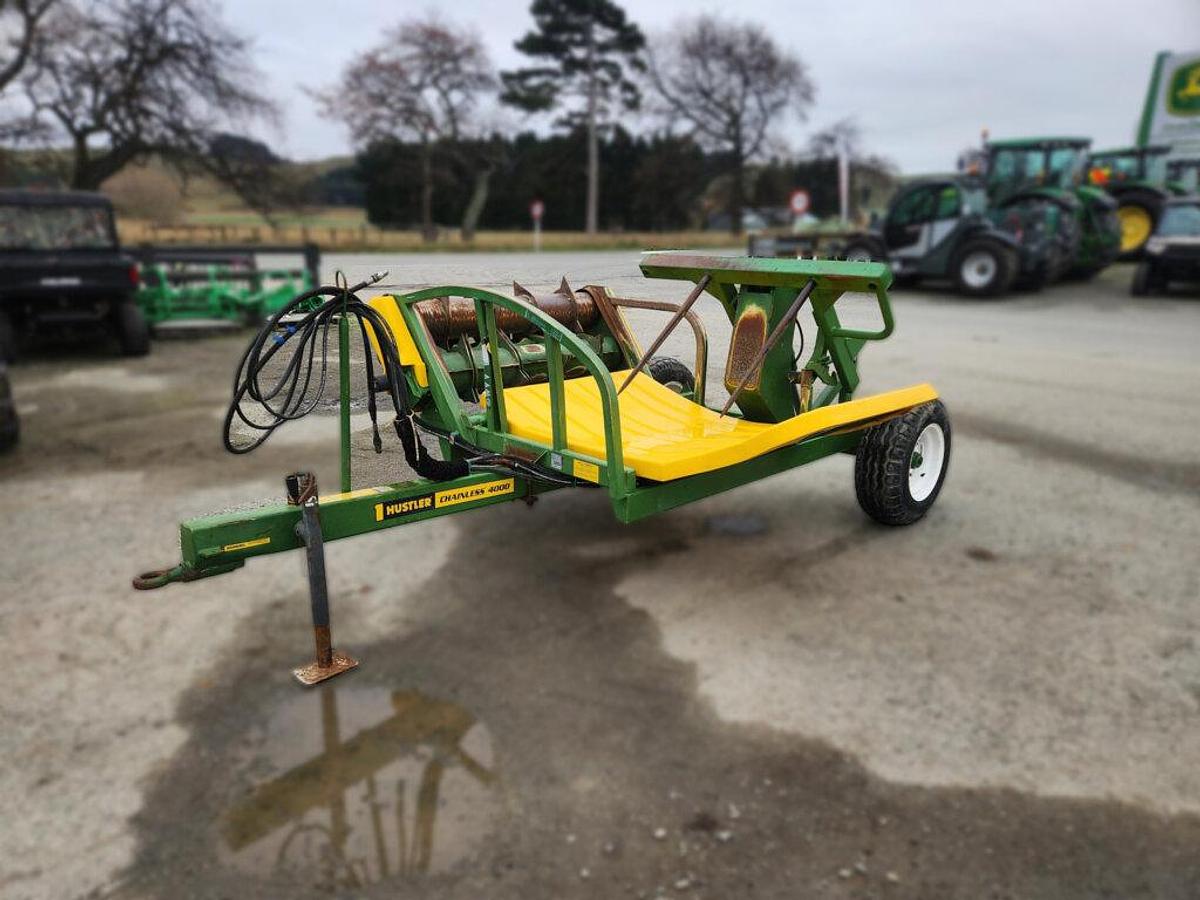Used Hustler Trailed Chainless CH4000 Bale Feeder