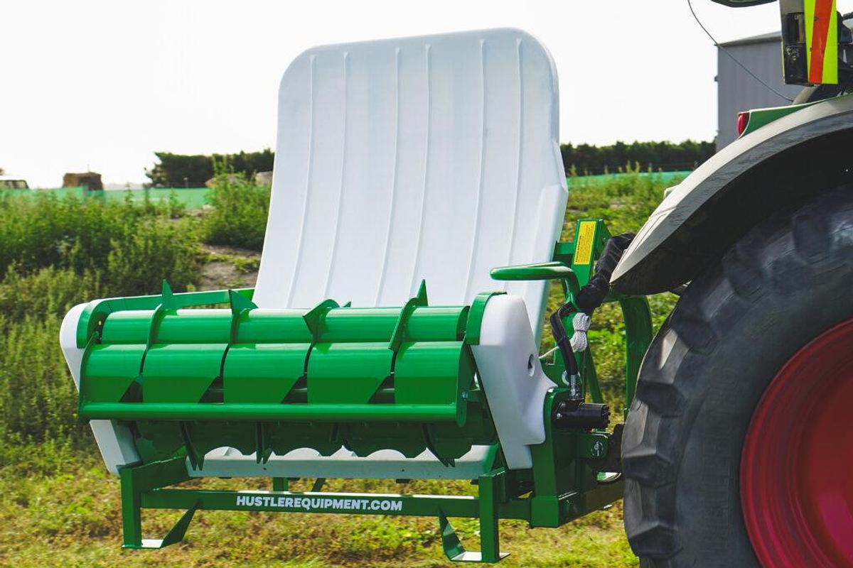 Chainless 2000 Round & Square Bale Feeder