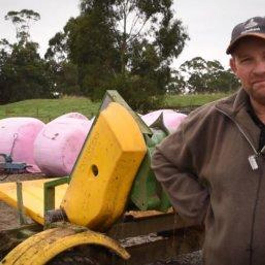 Trailed Chainless Bale Processors