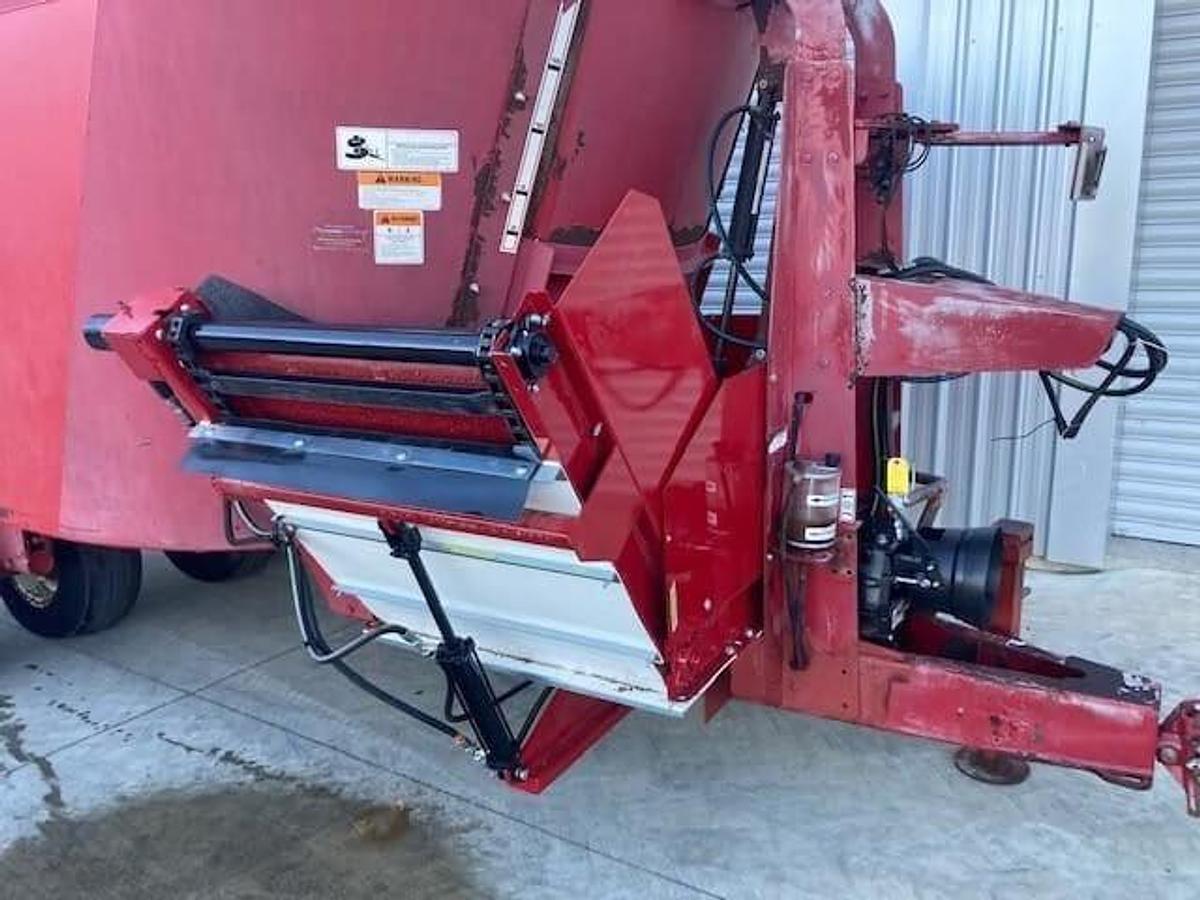 Used Jaylor 3650 Mixer Wagon