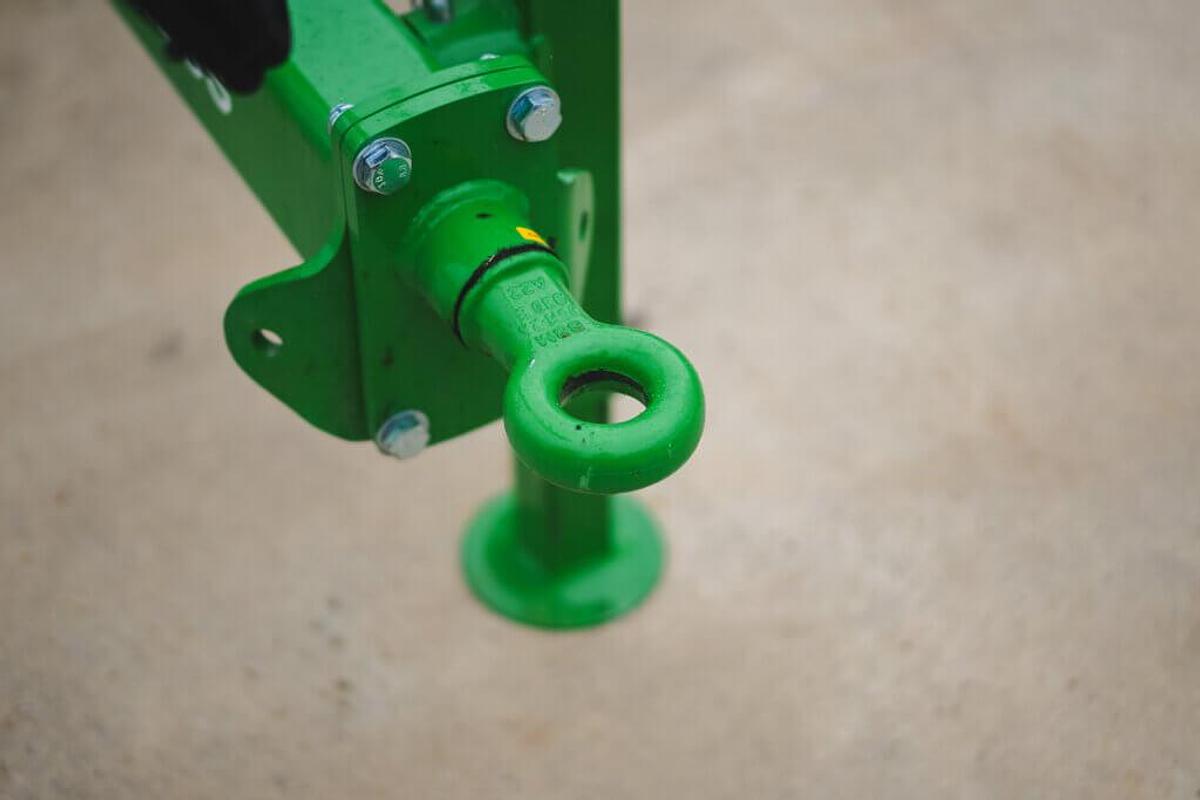 Trailed Chainless Bale Processors