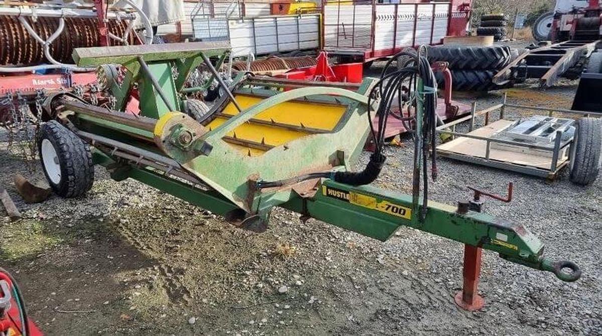 Used Hustler SL700 Trailed 2 Bale Feeder