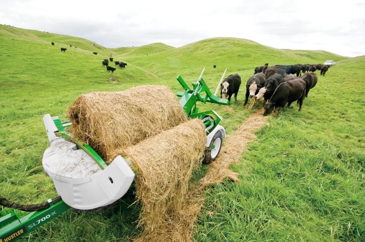 Trailed Bale Unrollers