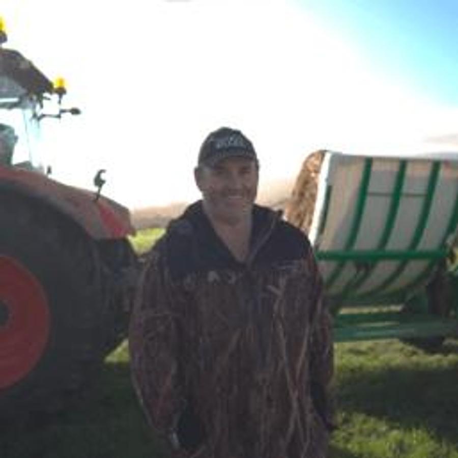 Trailed Chainless Bale Processors