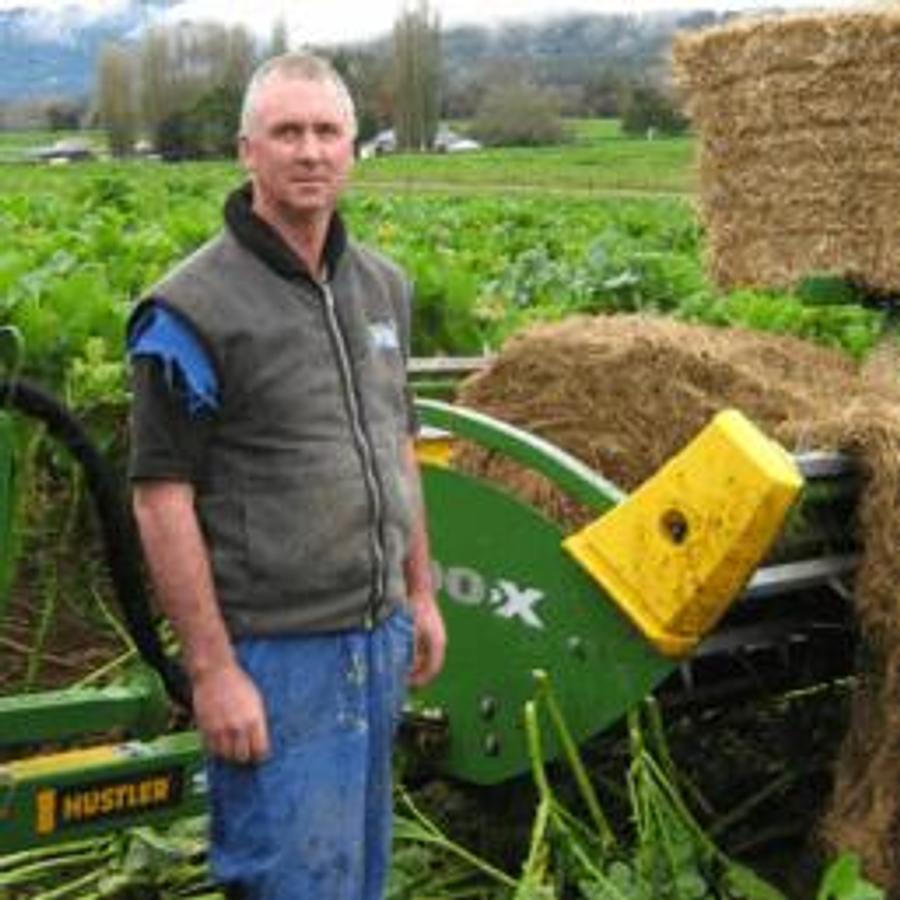 Trailed Bale Unrollers