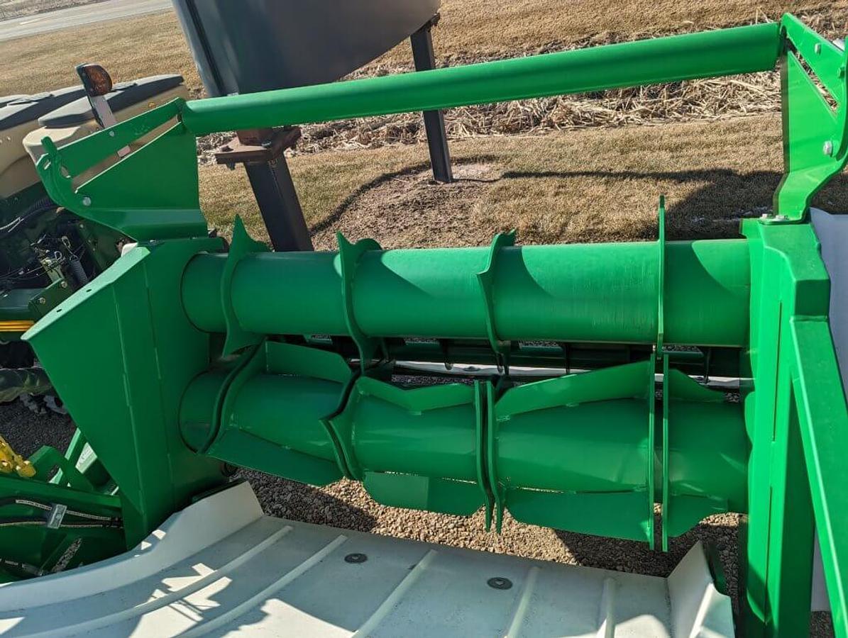 Used Hustler Chainless LX104