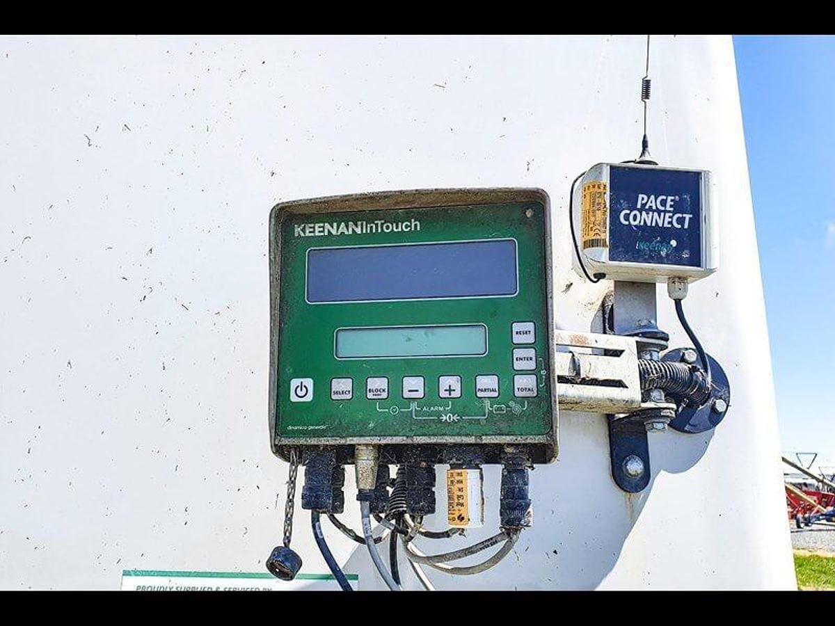 Used KEENAN 365 MIXER FEEDER