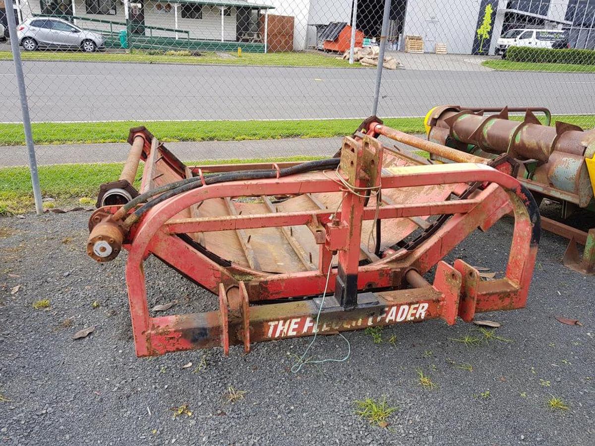 Used Feeder Leader Bale Feeder | Bale Wagon | Feedout
