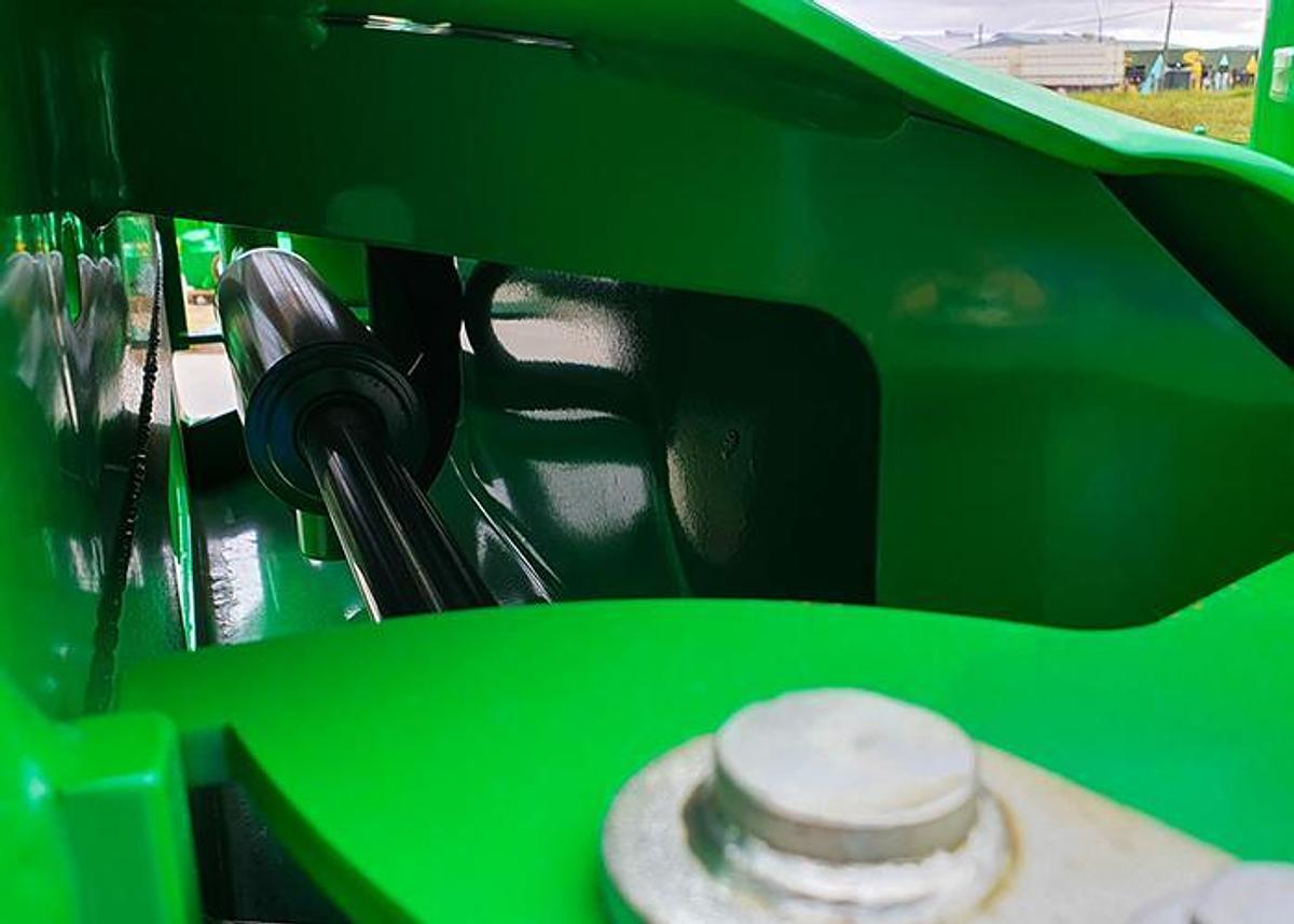 Softhands® Bale Handlers