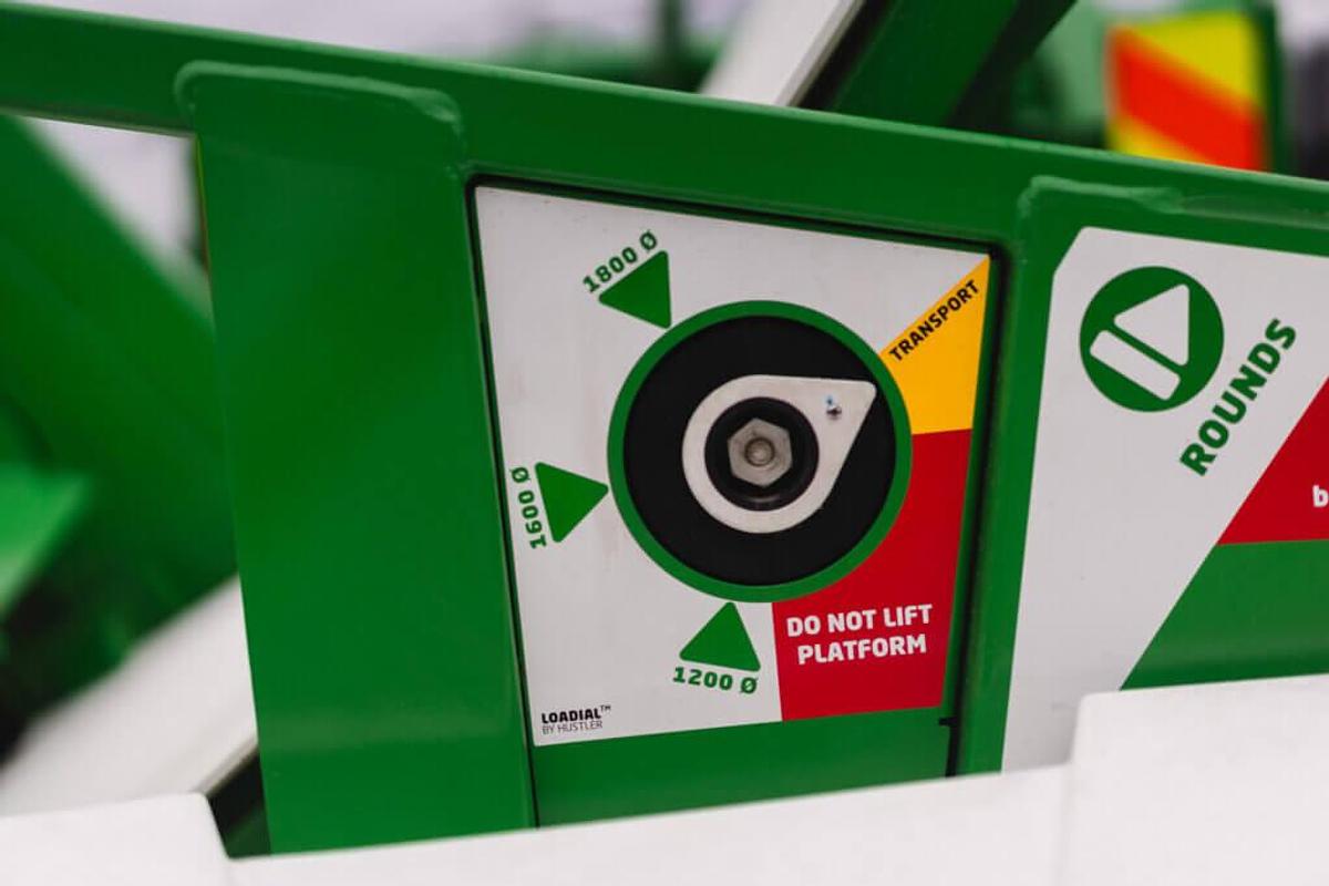 Trailed Chainless Bale Processors