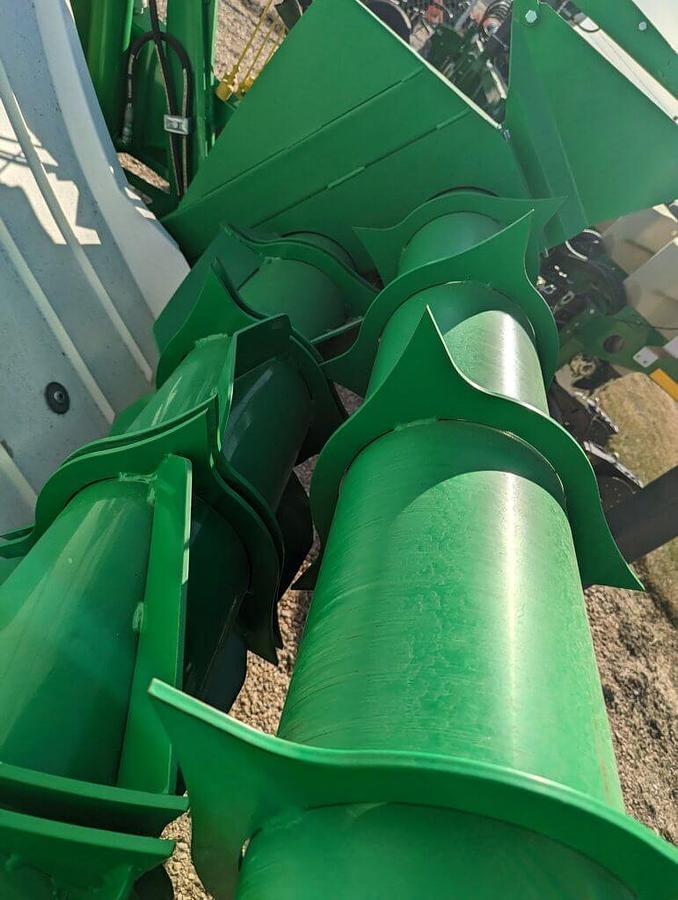 Used Hustler Chainless LX104