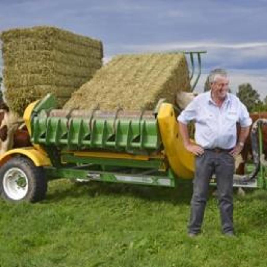 Trailed Chainless Bale Processors