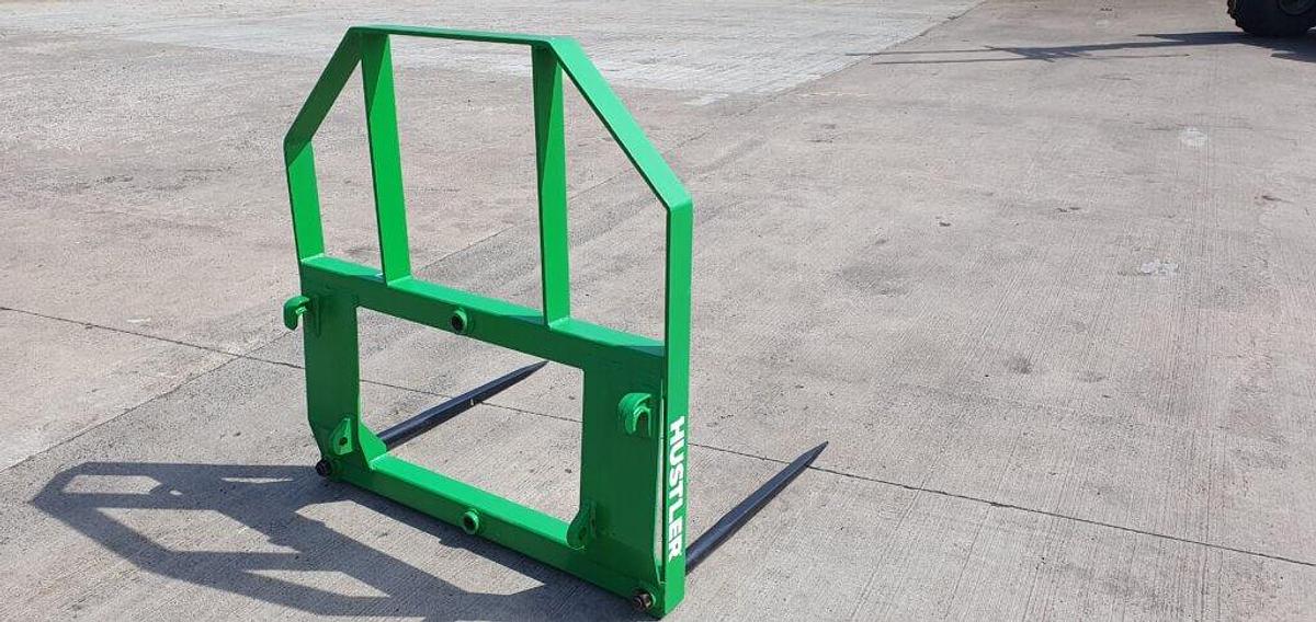 Used Hustler LiftMax LE110