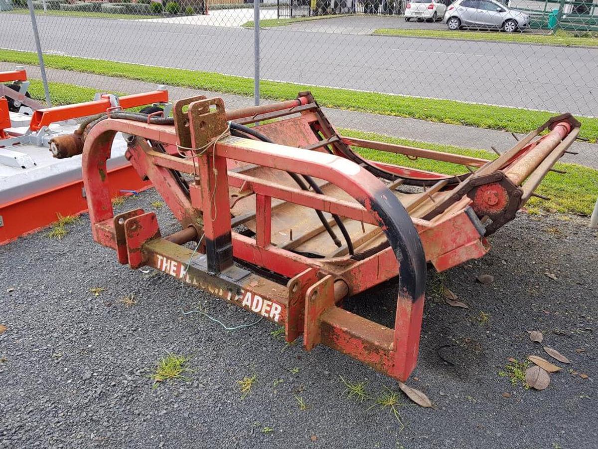 Used Feeder Leader Bale Feeder | Bale Wagon | Feedout