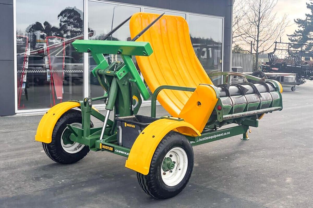 Used Hustler Chainless 4000 Bale Feeder