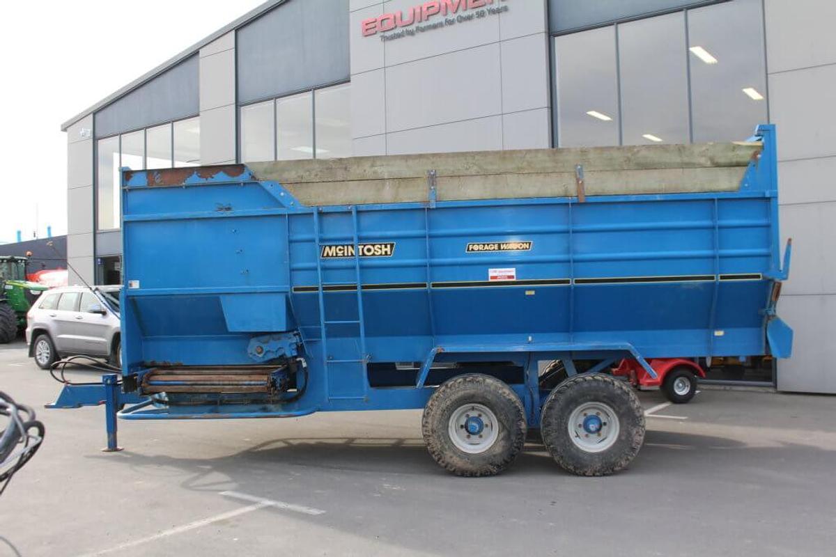 Used McIntosh MC800 Silage Wagon