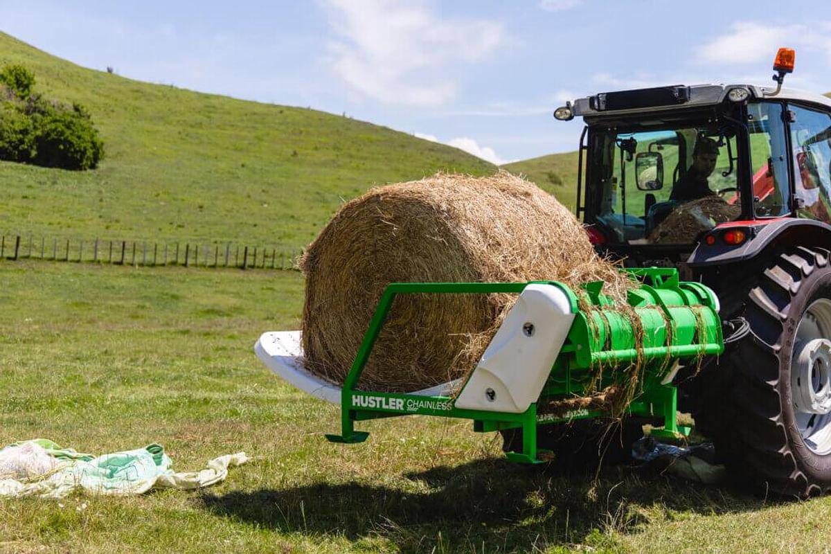 Chainless 2000 Round & Square Bale Feeder