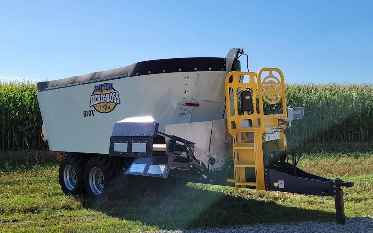 1810V Vertical Feed Mixer