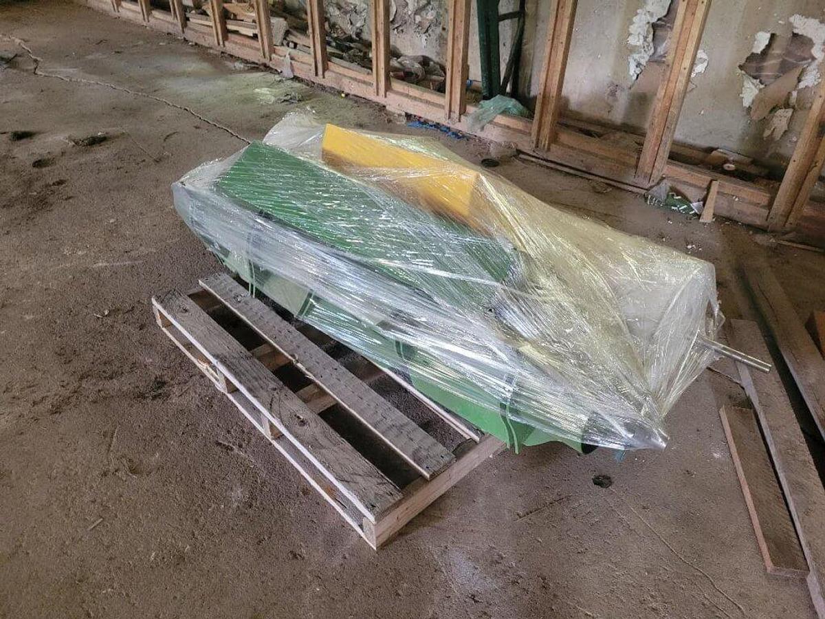 Used Hustler CHXR1500 Bale Feeder