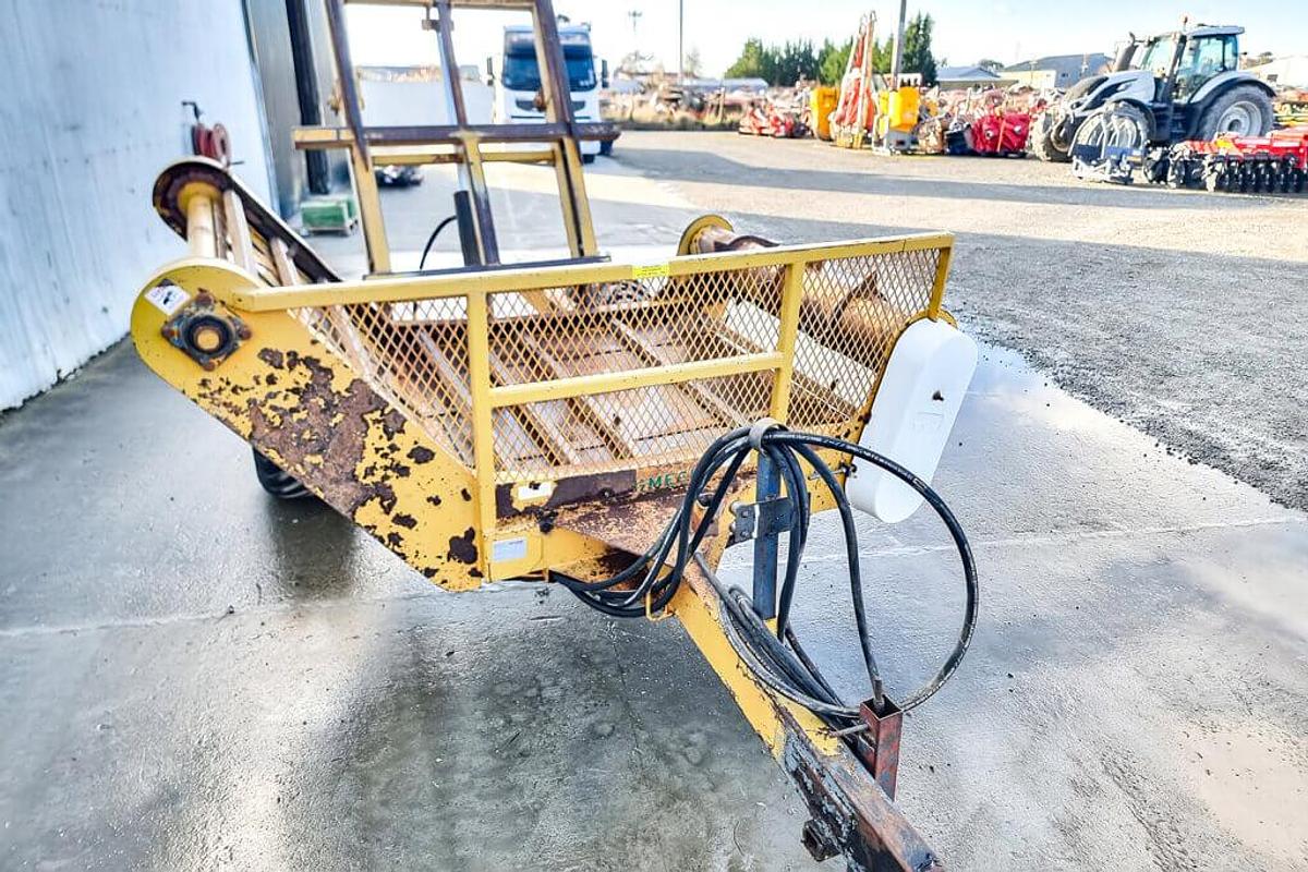 Used Agmech 2 Bale Feeder