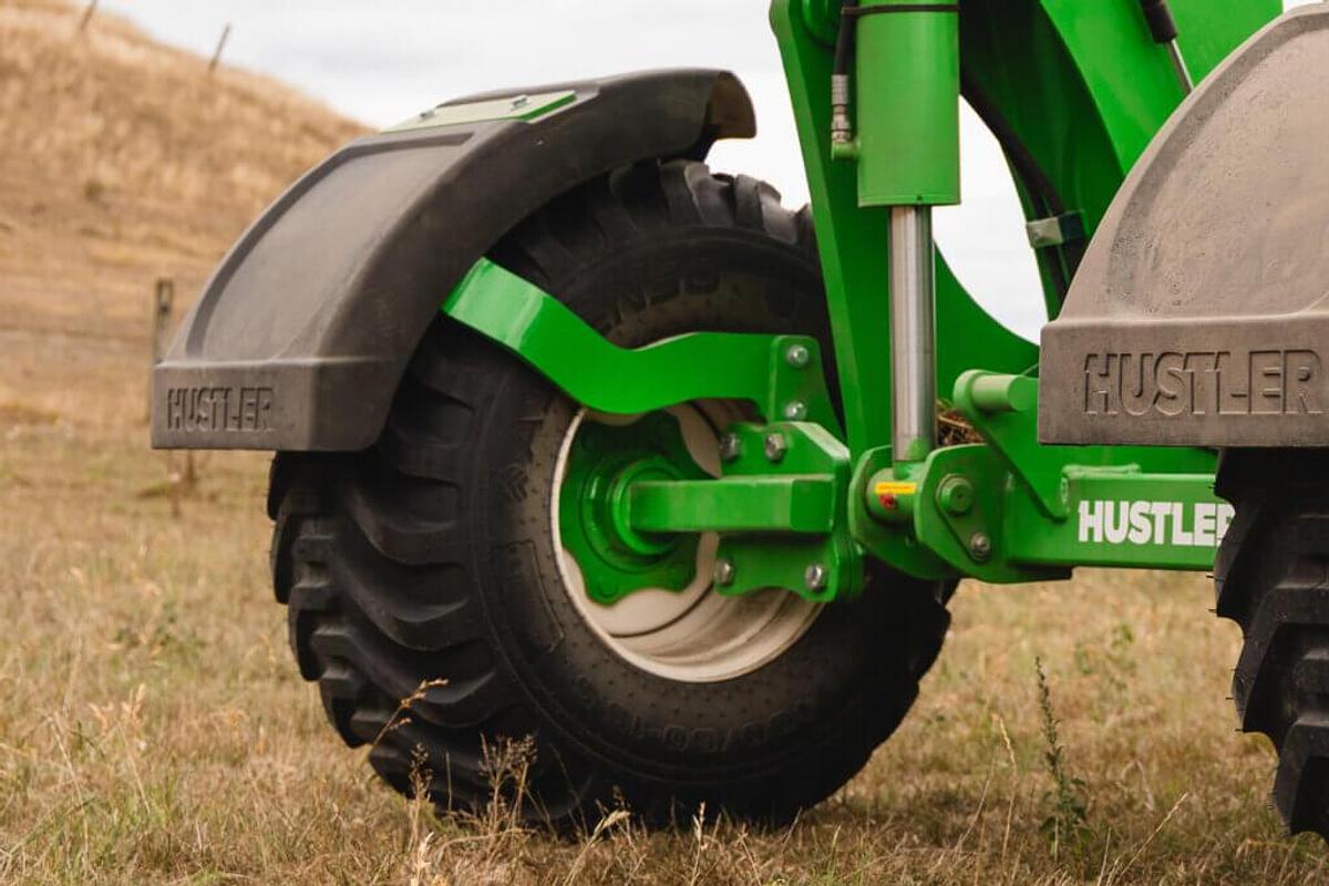 Trailed Chainless Bale Processors
