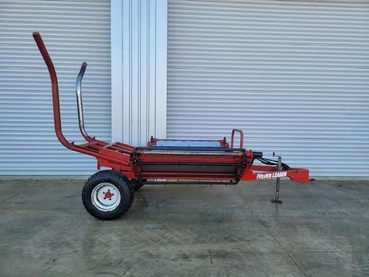 Used Feeder Leader Trailed